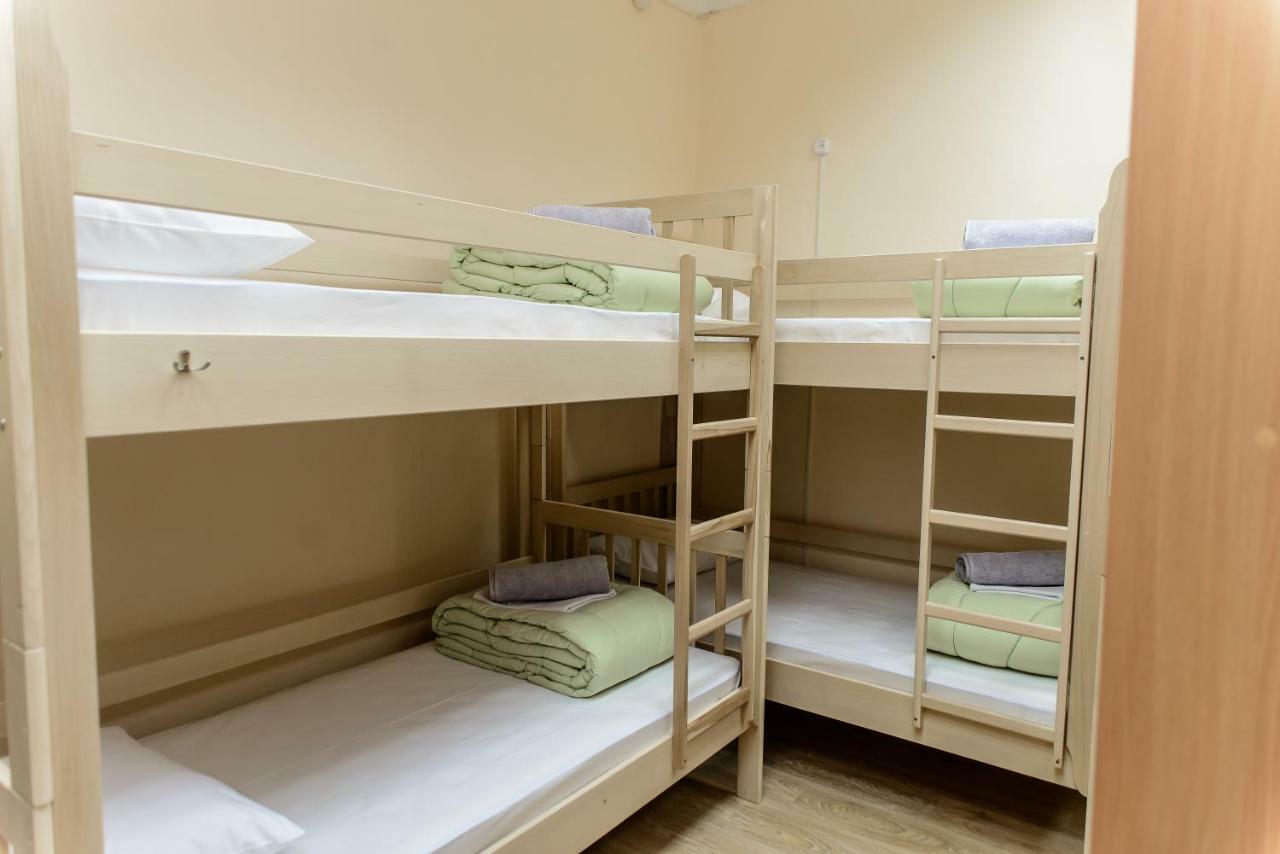 Globus Lipki Hostel Kyiv