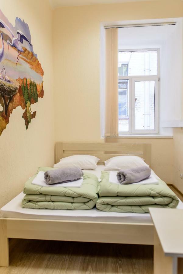 Globus Lipki Hostel *