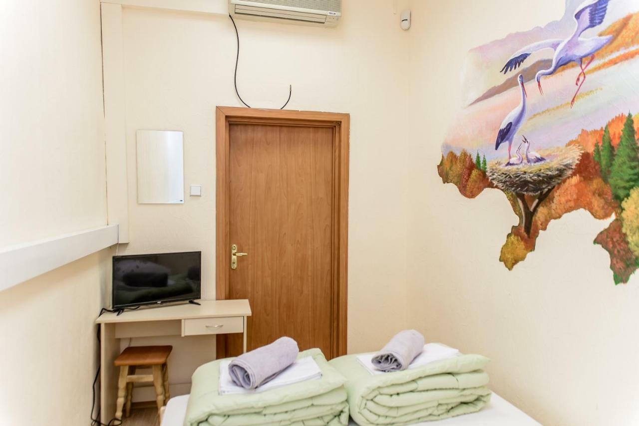 Globus Lipki Hostel Kyiv